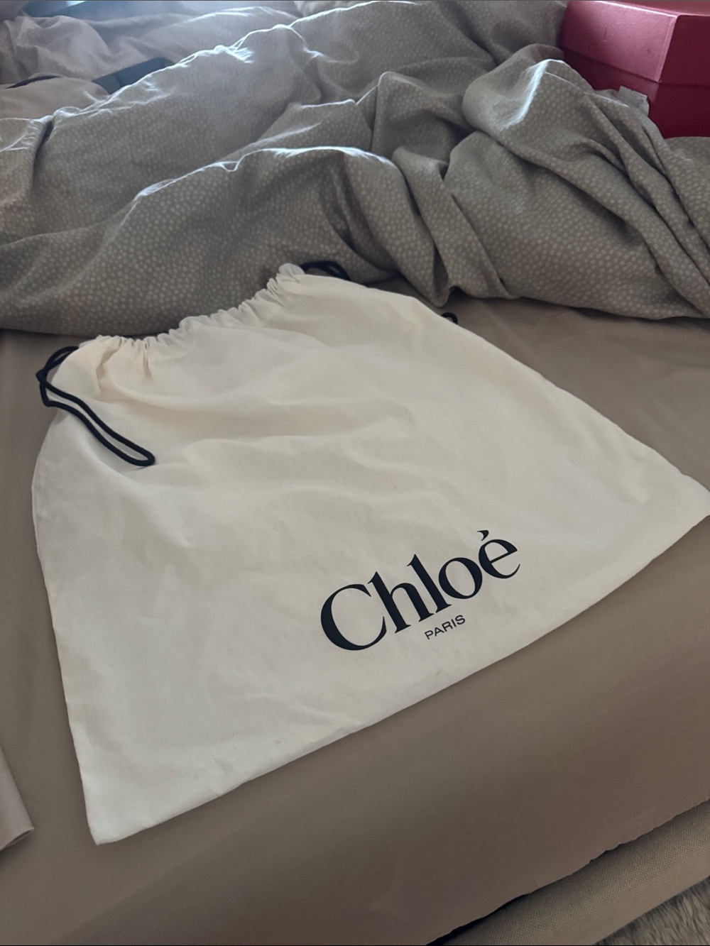 Chloé small summer banana raffia Tote with Gold Charm - Picture 6 of 10
